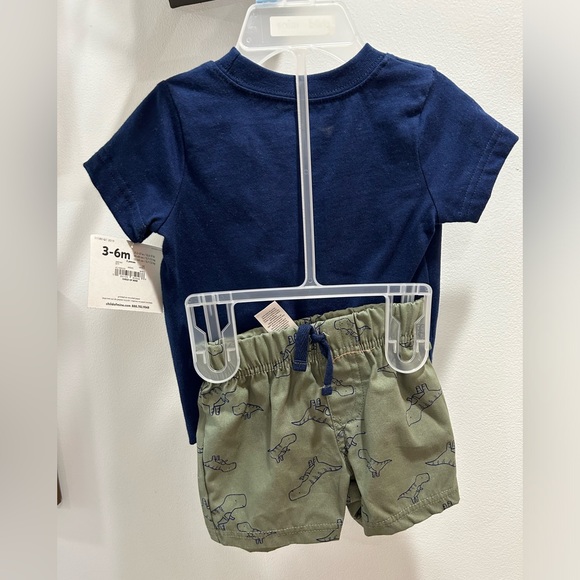 Carter’s baby boy dinosaur set - Picture 7 of 7